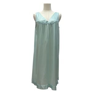 Vintage Vanity Fair Nightgown M‎ Aqua Nylon Lace Trim USA Slip Dress